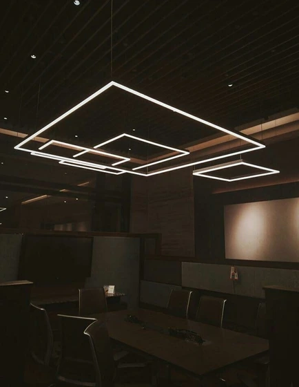 لاینر آویز